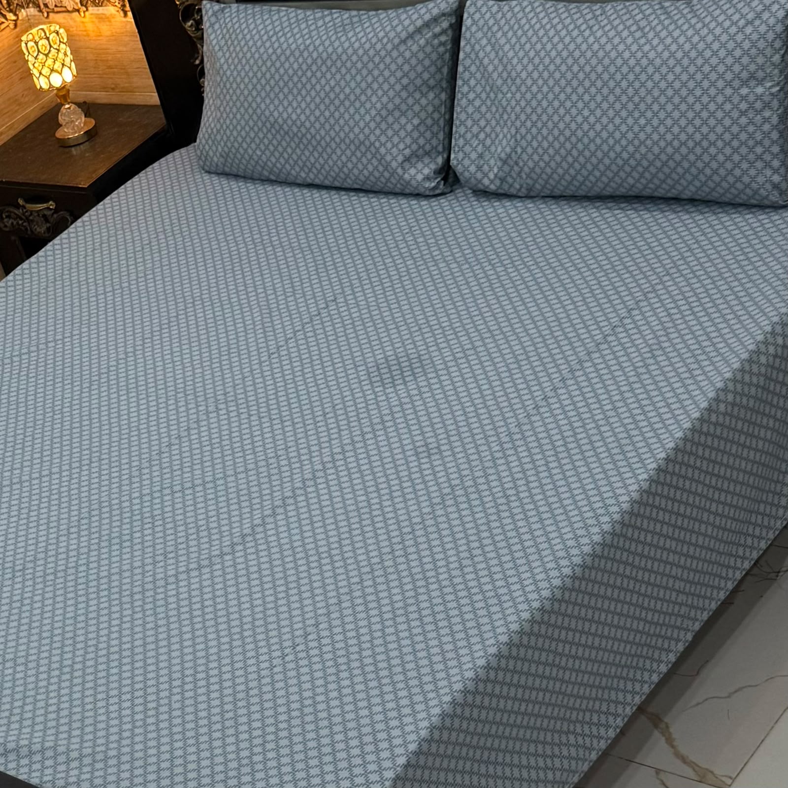 Serene Soft Blue Abstract Pattern 3-Piece Fitted Bedsheet Set
